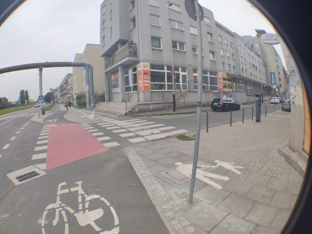 3030 Jana Spychalskiego 32 - Tanie Pokoje W Apartamencie - Samodzielne Zameldowanie - Self Check In Poznań Kültér fotó