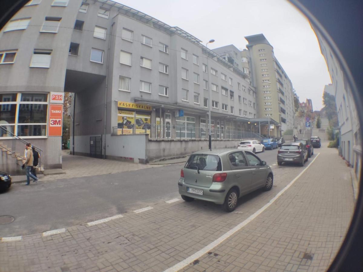 3030 Jana Spychalskiego 32 - Tanie Pokoje W Apartamencie - Samodzielne Zameldowanie - Self Check In Poznań Kültér fotó