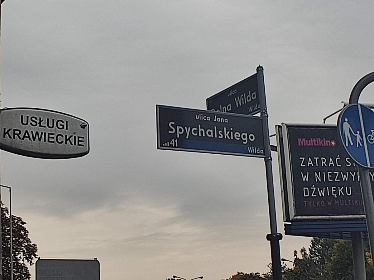3030 Jana Spychalskiego 32 - Tanie Pokoje W Apartamencie - Samodzielne Zameldowanie - Self Check In Poznań Kültér fotó