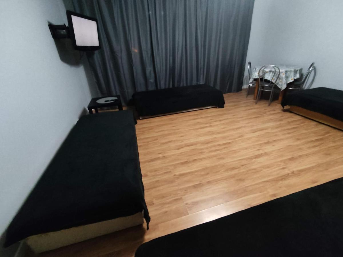 3030 Jana Spychalskiego 32 - Tanie Pokoje W Apartamencie - Samodzielne Zameldowanie - Self Check In Poznań Kültér fotó