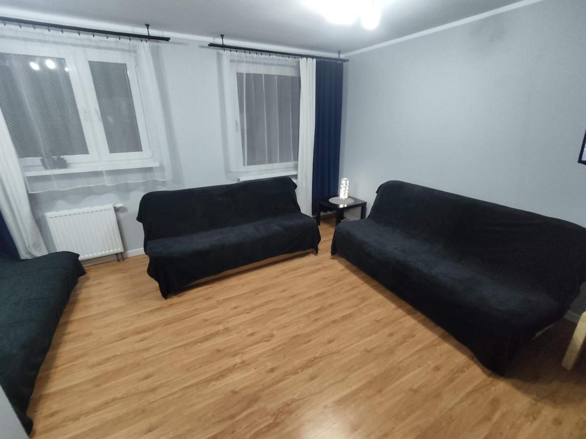 3030 Jana Spychalskiego 32 - Tanie Pokoje W Apartamencie - Samodzielne Zameldowanie - Self Check In Poznań Kültér fotó
