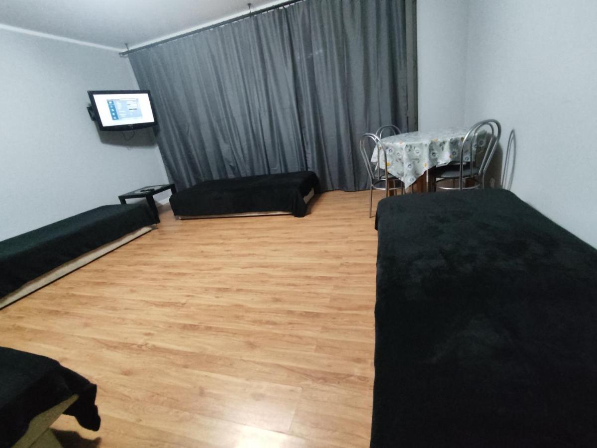 3030 Jana Spychalskiego 32 - Tanie Pokoje W Apartamencie - Samodzielne Zameldowanie - Self Check In Poznań Kültér fotó